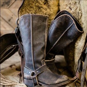 COPY - Circle G Corral Harness Distressed Leather Boots